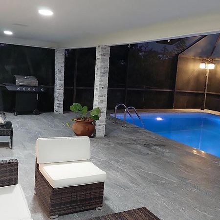 Cape Coral Mini Palace Екстериор снимка