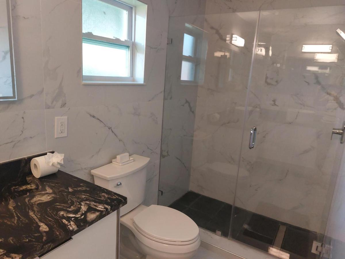 Cape Coral Mini Palace Екстериор снимка