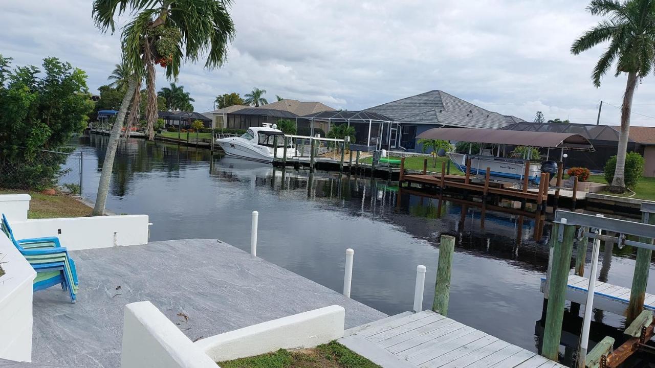Cape Coral Mini Palace Екстериор снимка